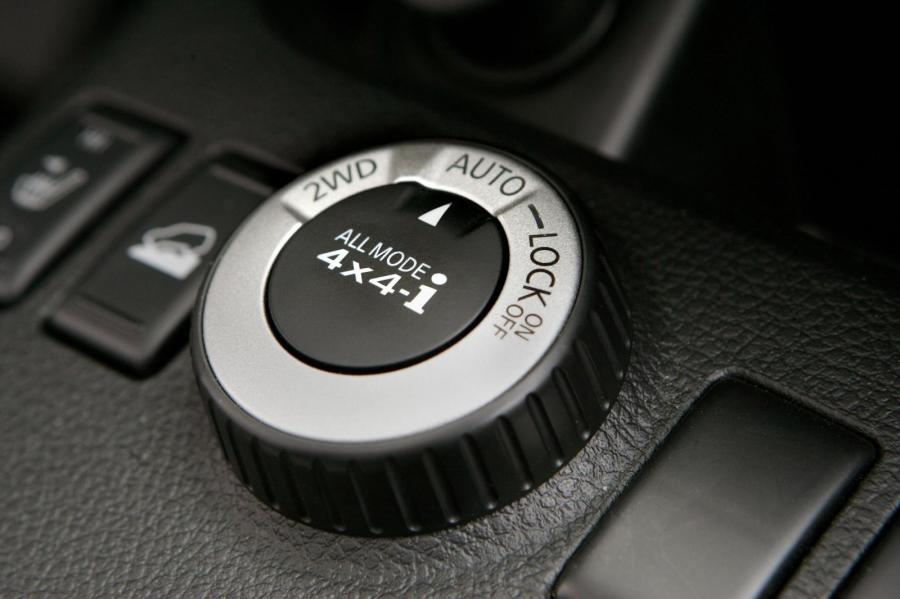  Nissan X-Trail 2007 года  (фото 31 из 105)